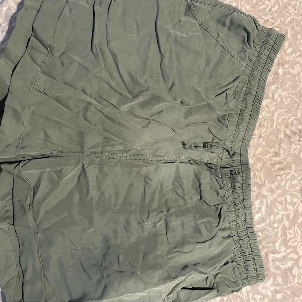 Cute green shorts